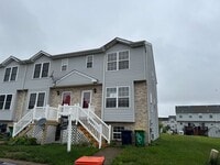 Building Photo - 132 Rosie Dr