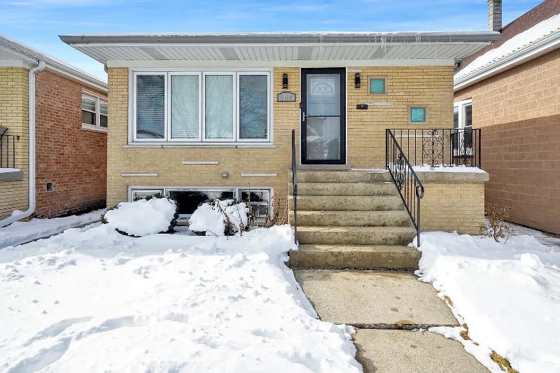 Building Photo - 5424 S New England Ave