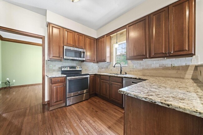 Building Photo - 7854 Astra Cir