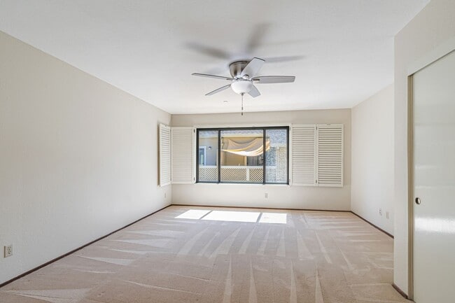 Building Photo - Two Primary Suites w/ Bonus Room l Prime L...