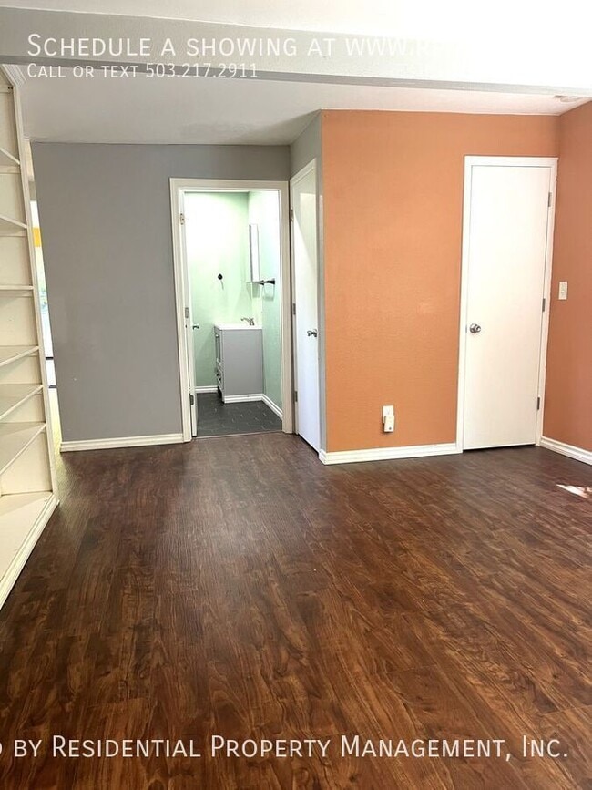 Building Photo - 4512 SW Fairvale Ct