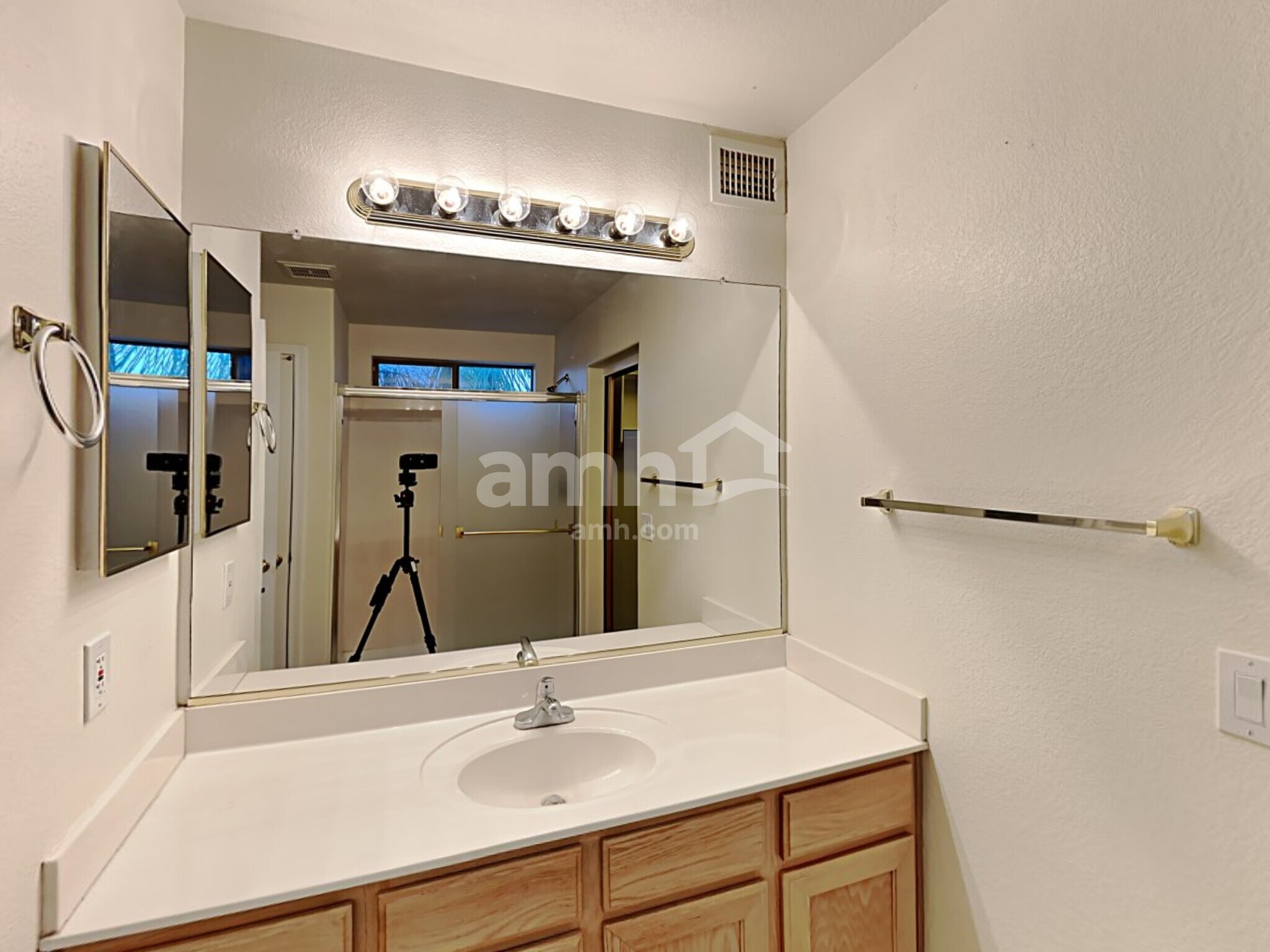 Building Photo - 11439 E Persimmon Ave