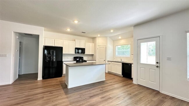 Building Photo - 155 Crawford