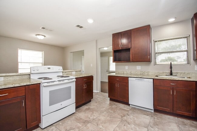 Building Photo - 6223 Wayland St