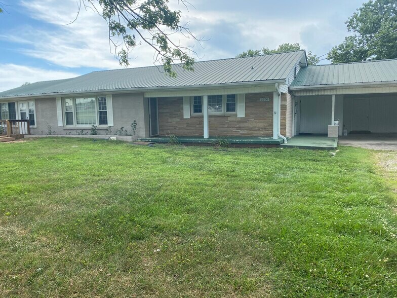 Building Photo - 3336 Hilham Rd
