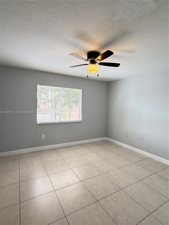 Building Photo - 8428 NW 103rd St