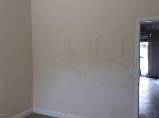 Building Photo - 500 Sea Knight Ln