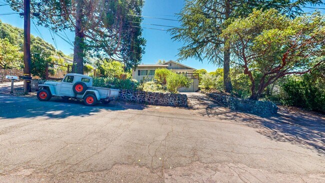 Building Photo - 4560 Sullivan Ct