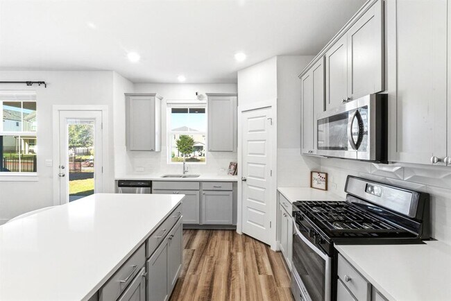 Building Photo - 7416 Travertine Spring Dr