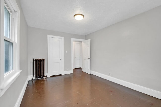 Building Photo - Single Family Home