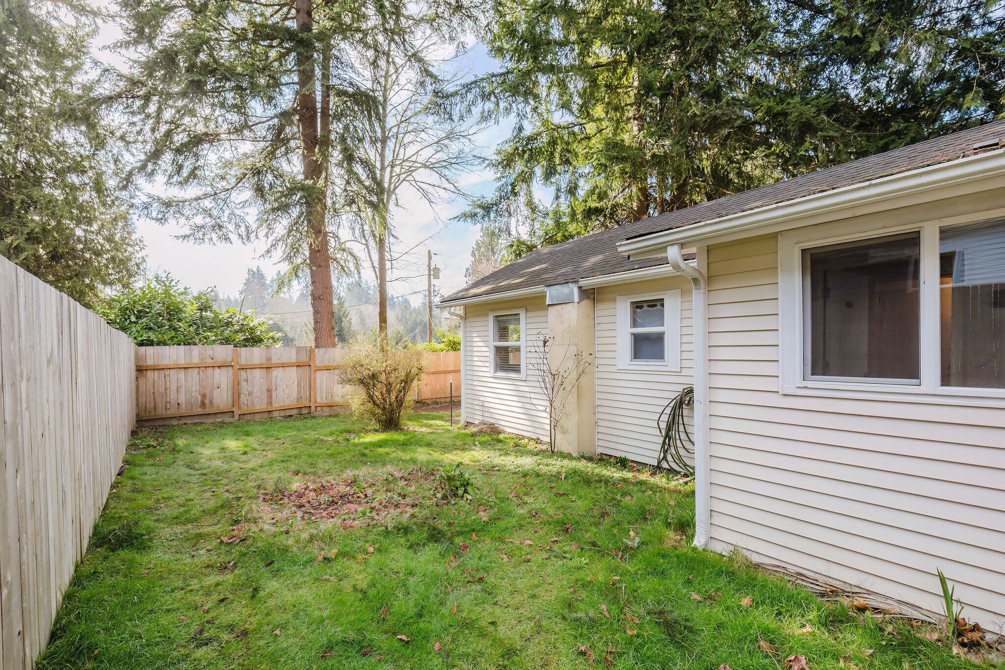 Building Photo - 3810 valley drive