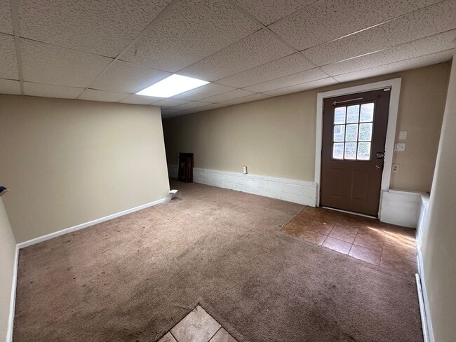Building Photo - Large 4BR in Marietta