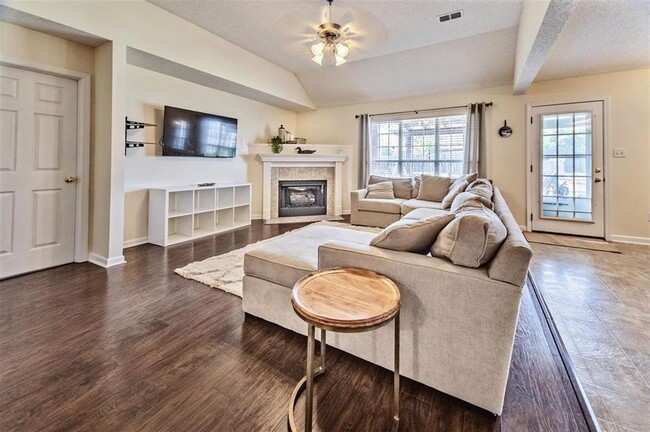Building Photo - 5335 Mahogany Ridge Dr