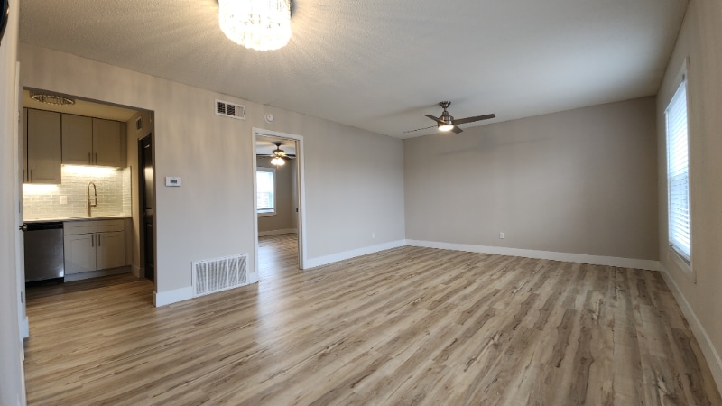 Building Photo - 10828 Big Bend Rd