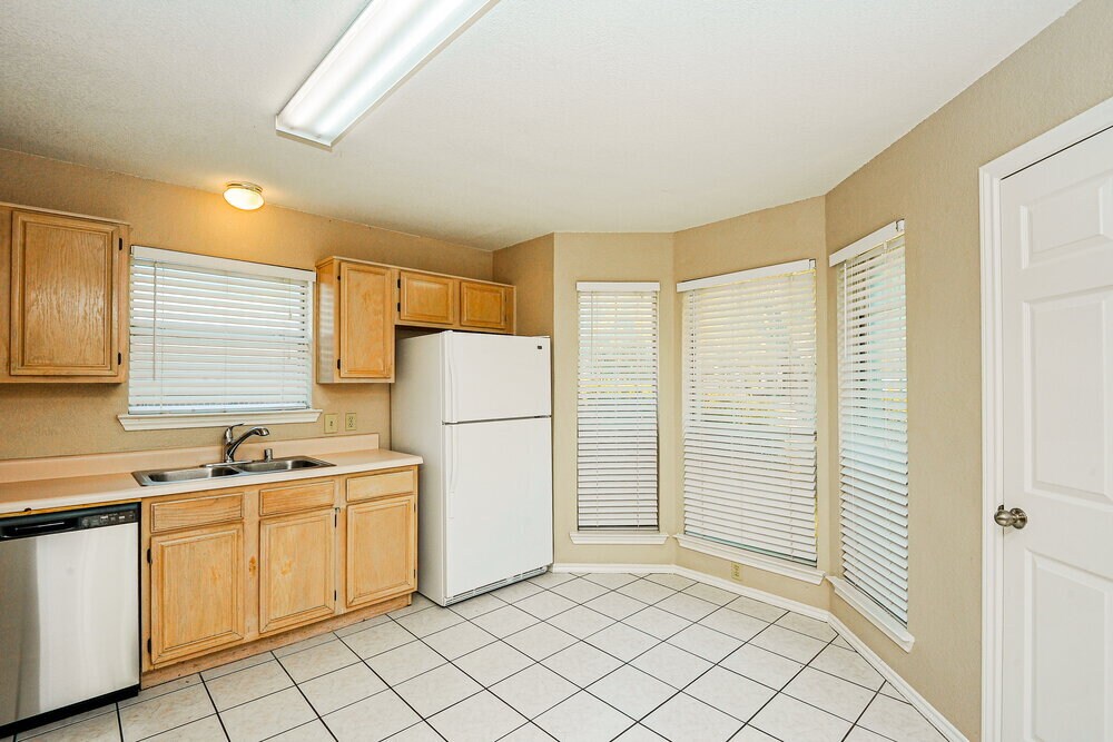 Building Photo - 840 Voltamp Dr