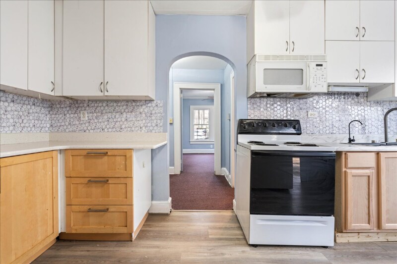 Building Photo - 469 10th St NW