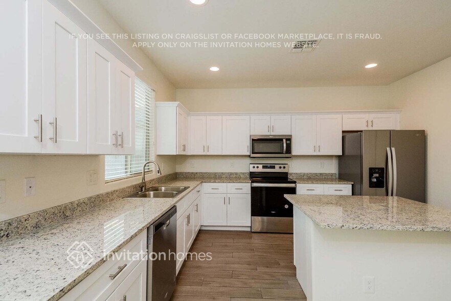 Building Photo - 18190 W Ida Ln