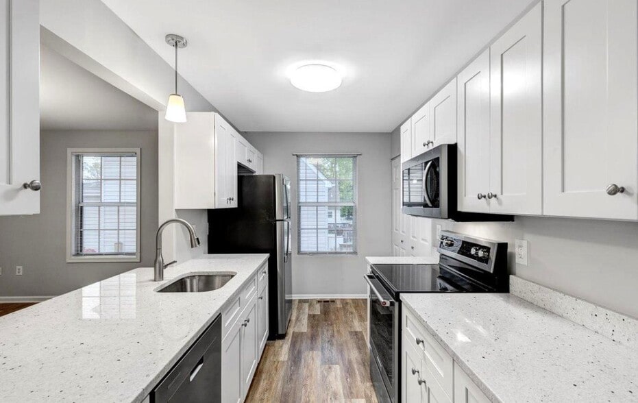 Building Photo - 3629 10th St