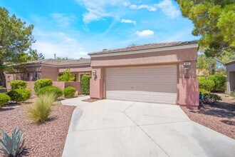Building Photo - Beautiful Single Story Home with 3 Bedroom...
