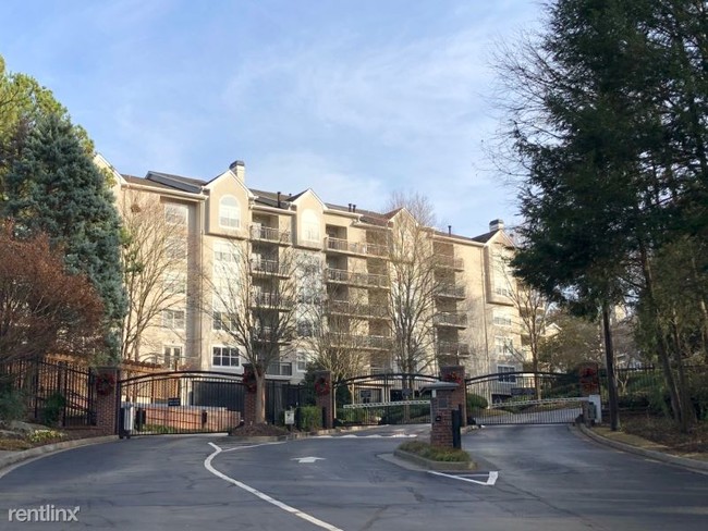 Building Photo - 1 br, 1 bath Condo - 2312 River Green Drive