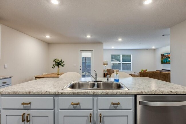 Building Photo - 6206 Kayden Ct