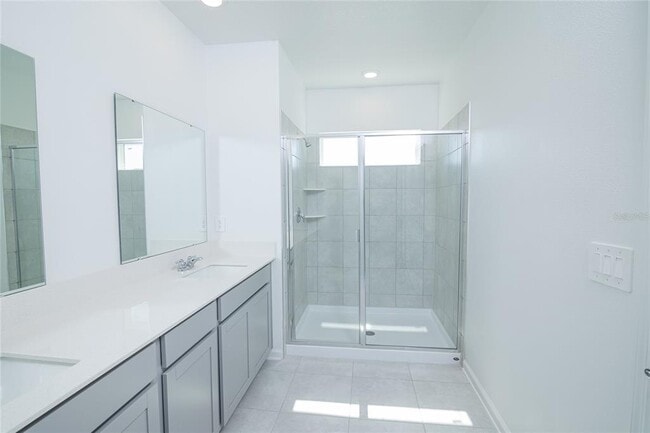 Building Photo - 2642 Runners Cir