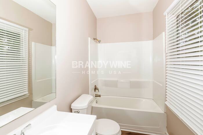 Building Photo - 6945 Merrywood Dr