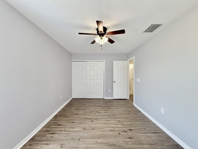 Building Photo - 10325 Boyette Creek Blvd