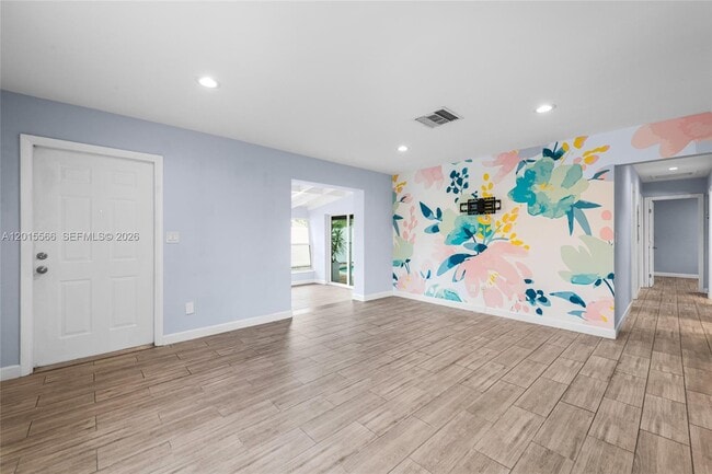 Building Photo - 309 NW 43rd Ave