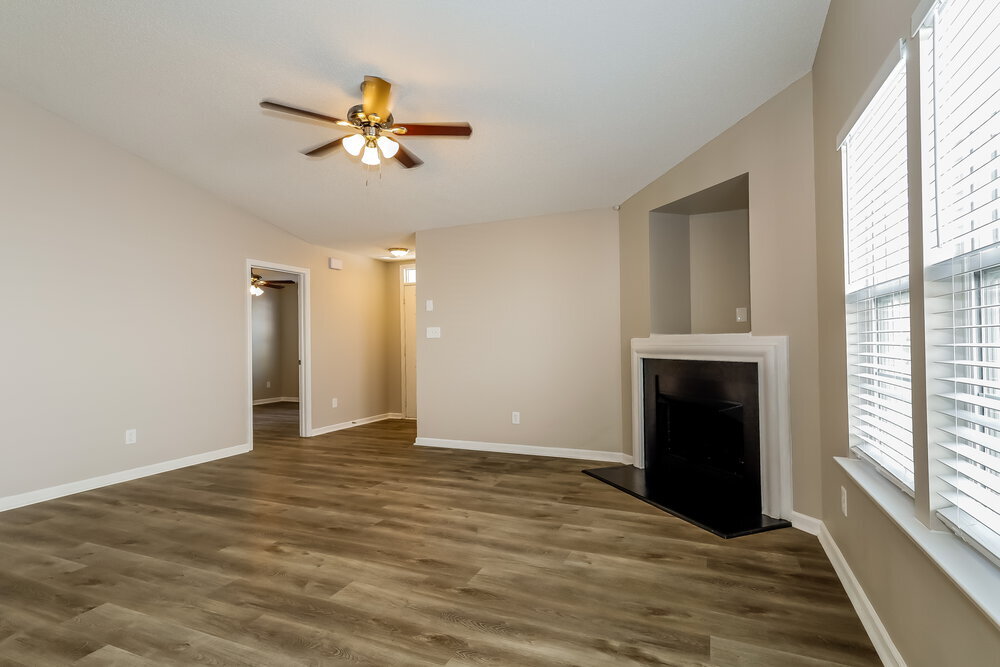 Building Photo - 3031 Salmon River Dr