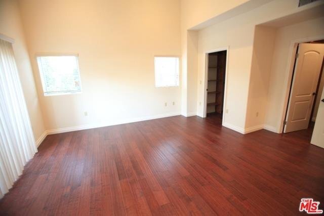 Building Photo - 10765 Wilkins Ave