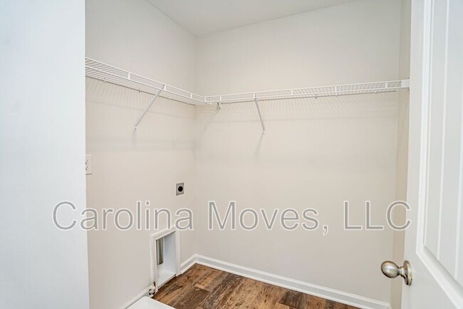 Building Photo - 300 Trail Branch Ct
