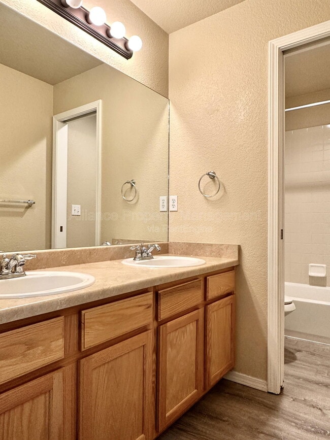 Building Photo - 8361 Winding Passage Dr