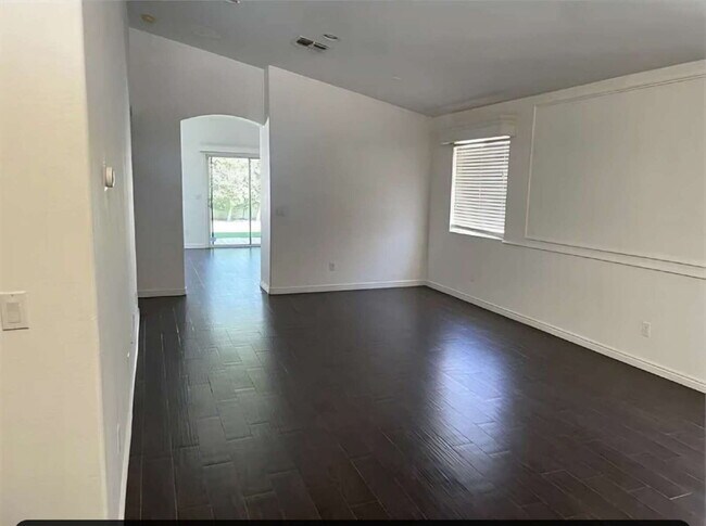 Building Photo - Charming Butler Place Home with a Swimming Pool