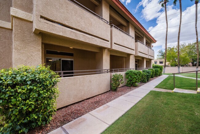 Building Photo - 10410 N Cave Creek Rd