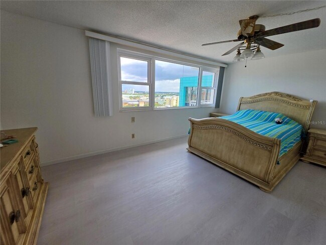 Building Photo - 675 S Gulfview Blvd