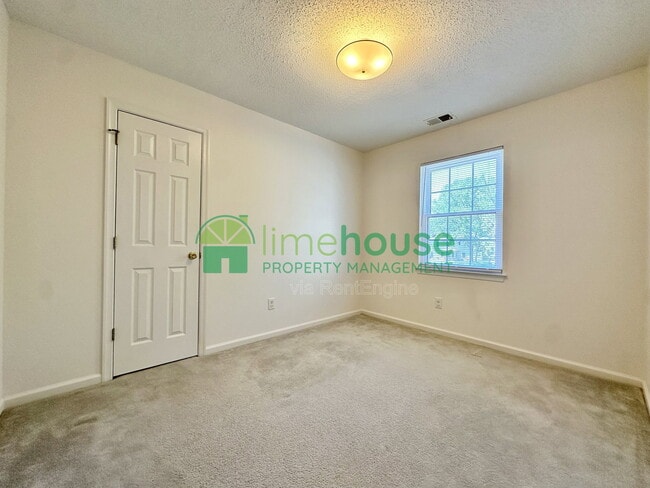 Building Photo - 3097 Polk Dr
