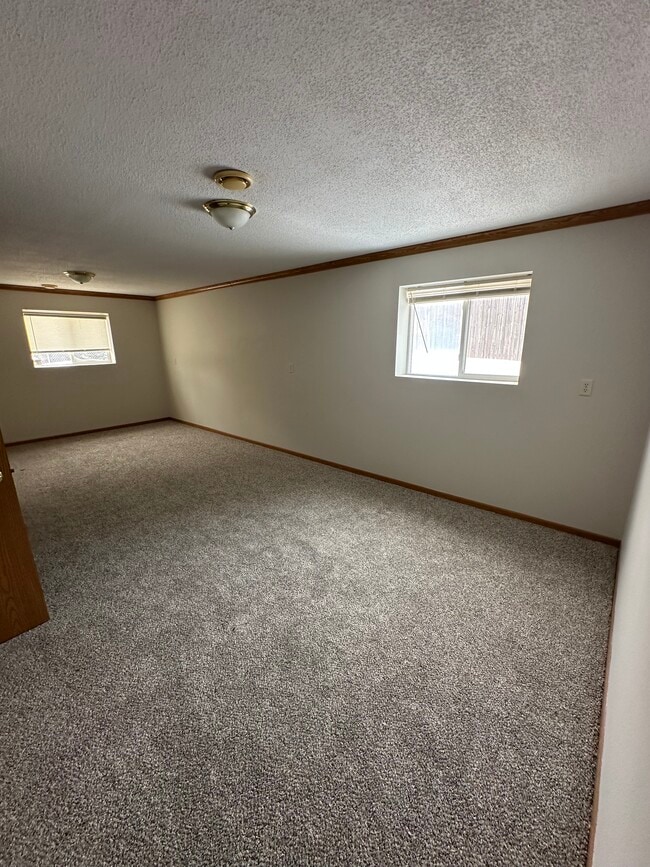 Building Photo - 4405 W Antelope Dr