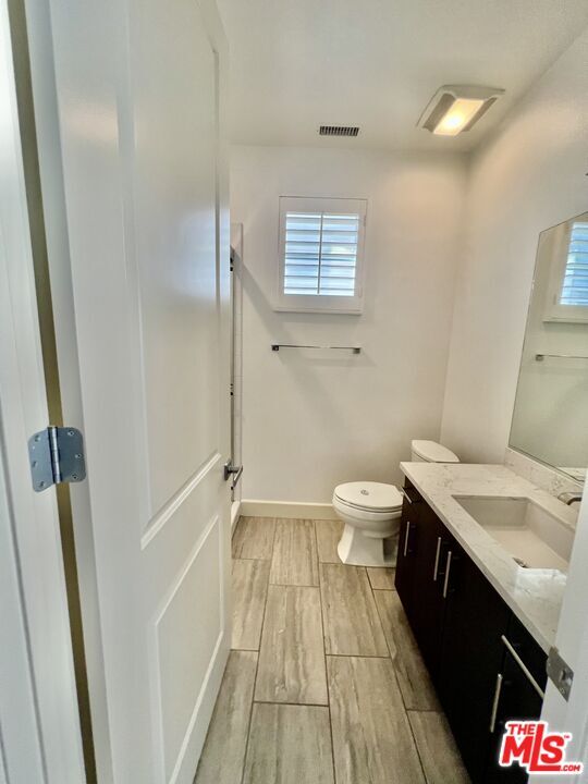 Building Photo - 5849 S Sparrow Ct
