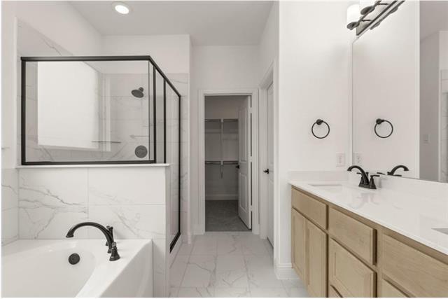 Building Photo - 2902 Hanscom St