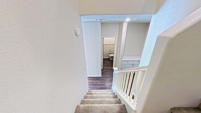Building Photo - 24122 Tuscany Ave