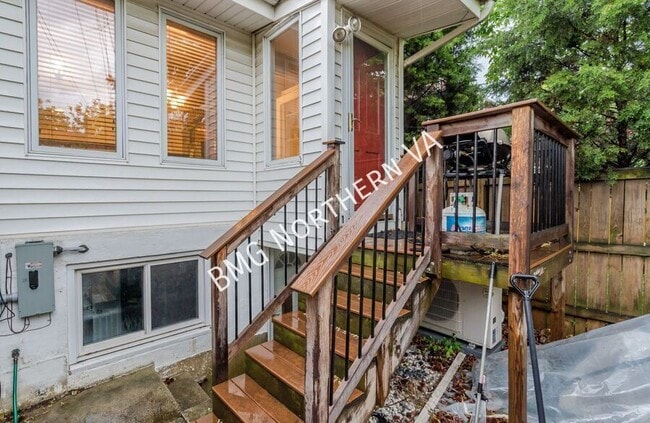 Building Photo - 1132 Powhatan St