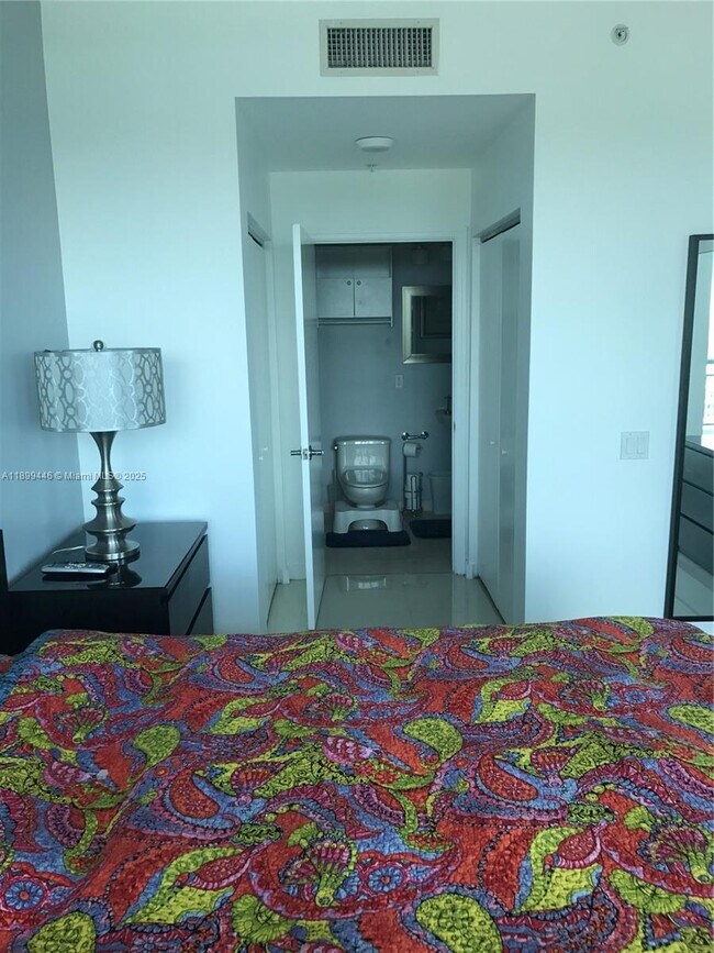 Building Photo - 60 SW 13th St