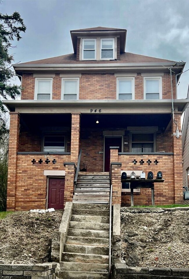 Primary Photo - 946 Beaver Rd