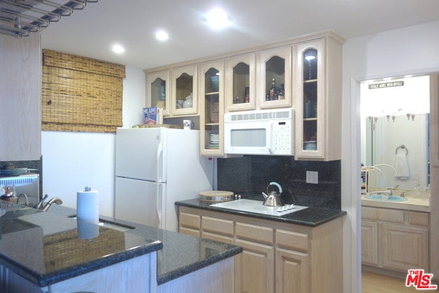 Building Photo - 26664 Seagull Way