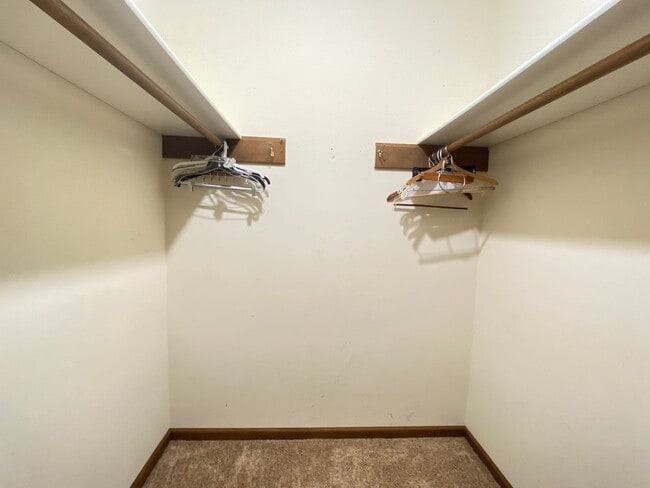 Building Photo - 2 Bedroom Condo In Schererville