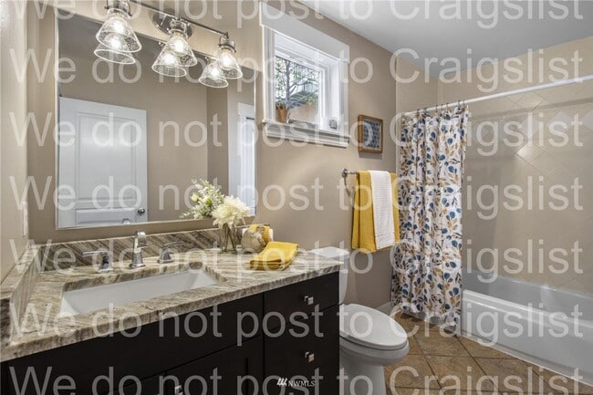 Building Photo - Queen Anne - 2 Bedroom - 2 Bathroom Condo *WSG Included