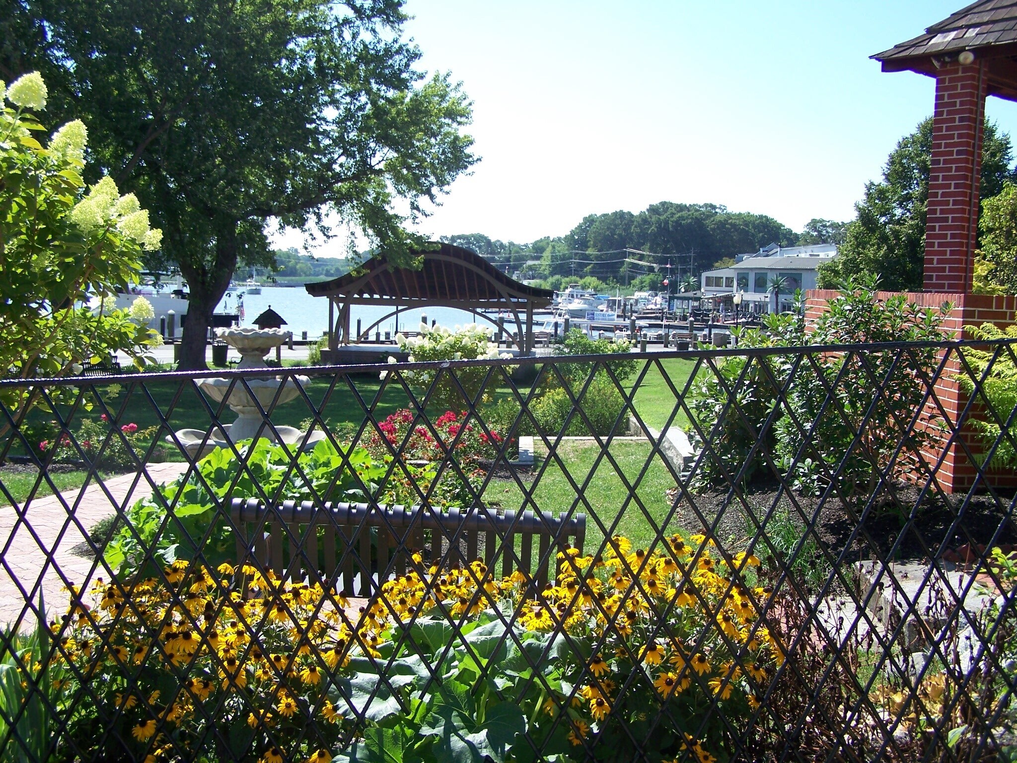 Pell Gardens - 222 Bohemia Ave