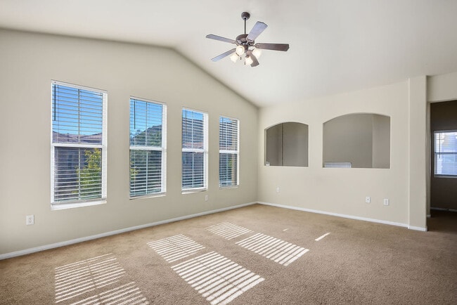 Building Photo - 10550 W Alexander Rd