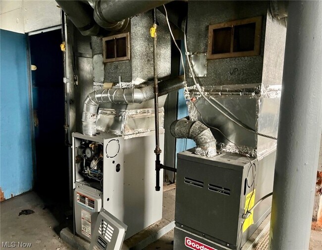 Building Photo - 13411 Edgewood Ave